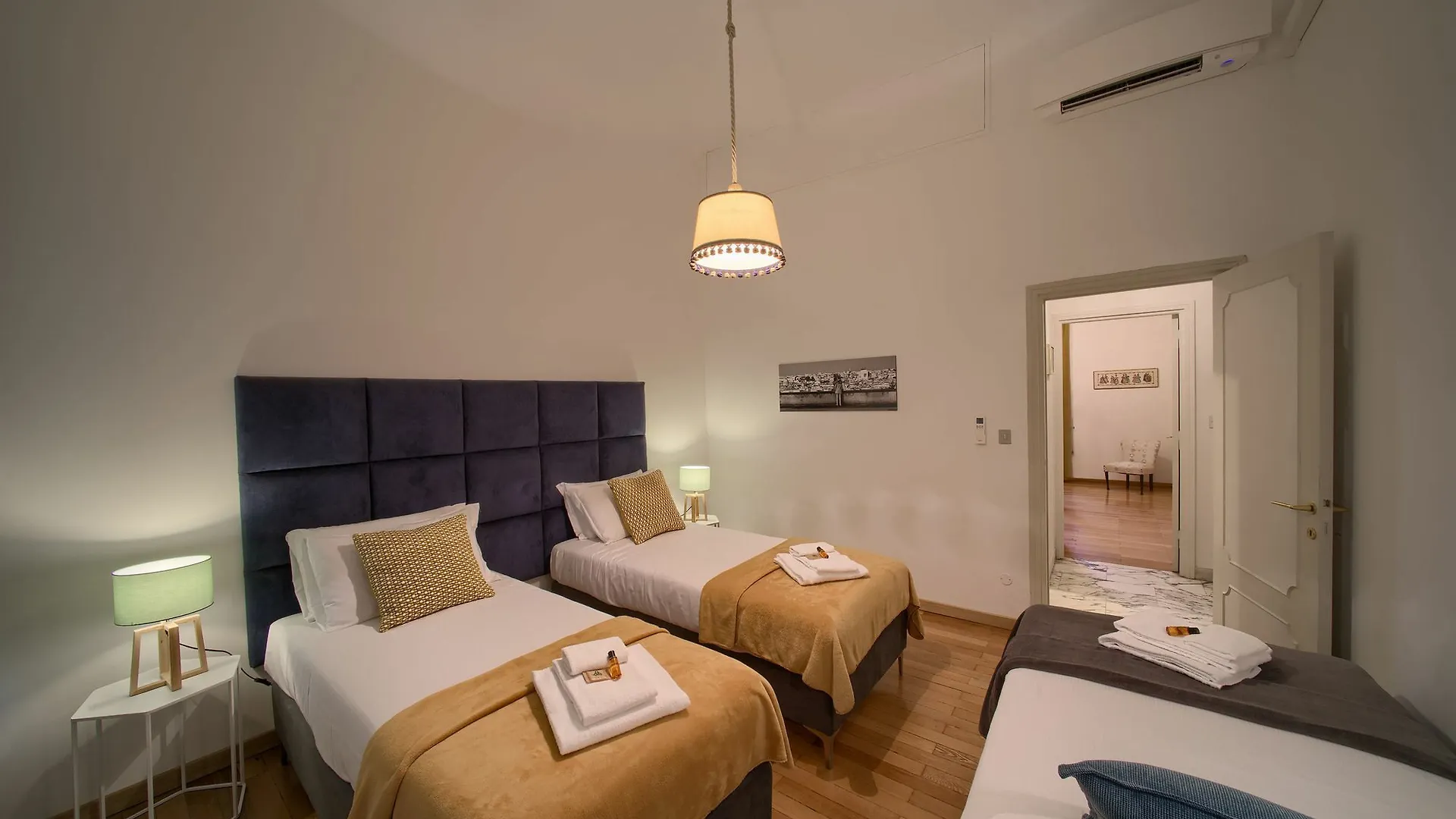 Rome Unique Spanish Steps Apartments İtalya