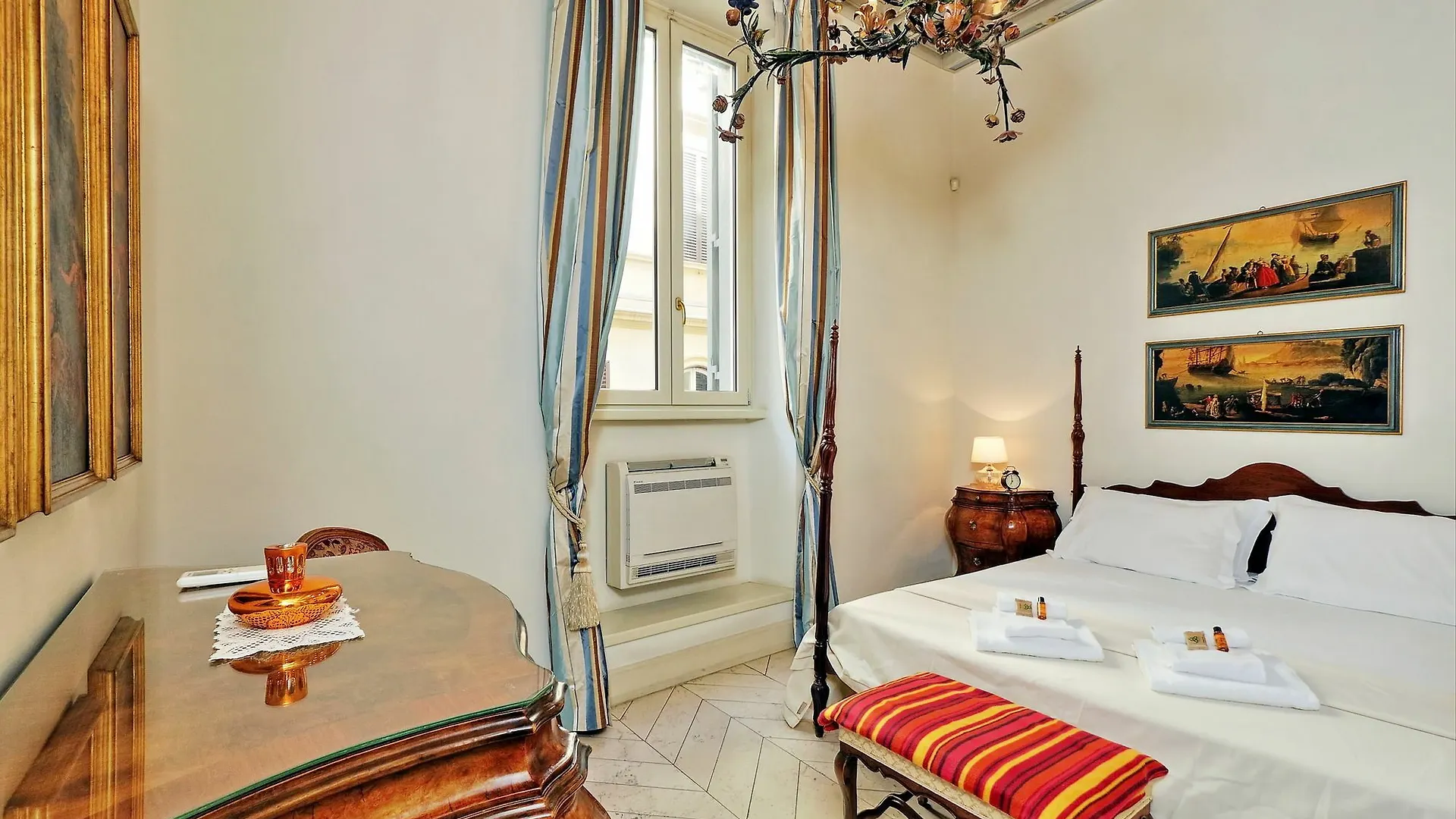 Rome Unique Spanish Steps Apartments