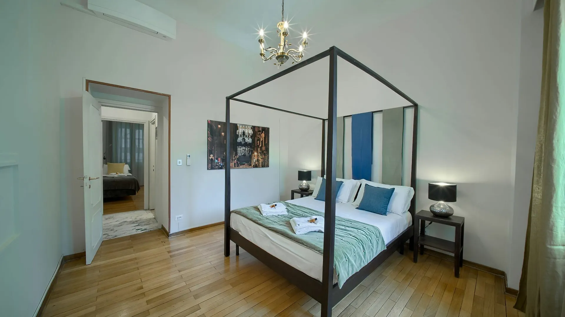 Rome Unique Spanish Steps Apartments 0*,  İtalya