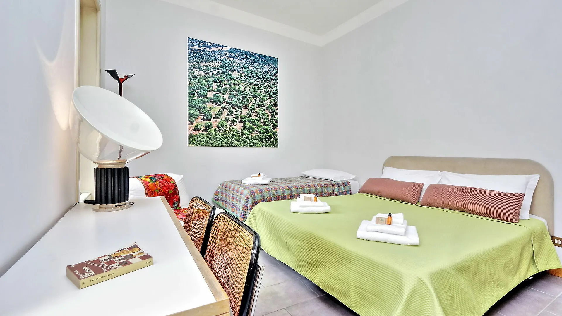 Rome Unique Spanish Steps Apartments